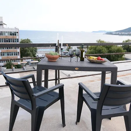 La Veranda Center 아파트